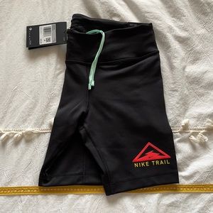 NIKE Biker Shorts